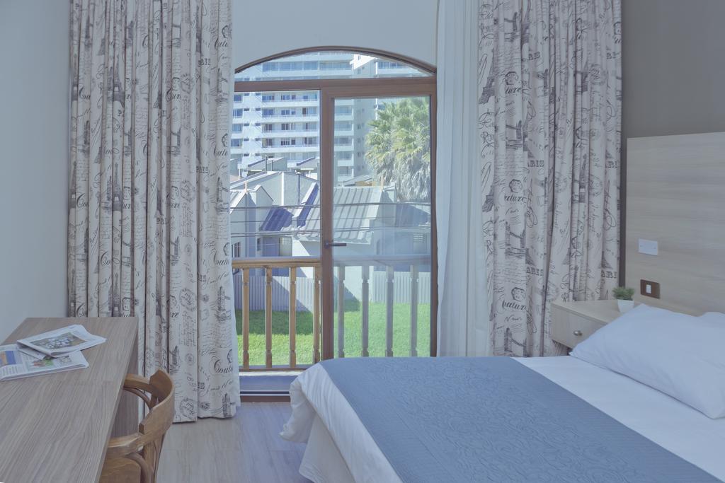 Hotel Y Campanario La Serena